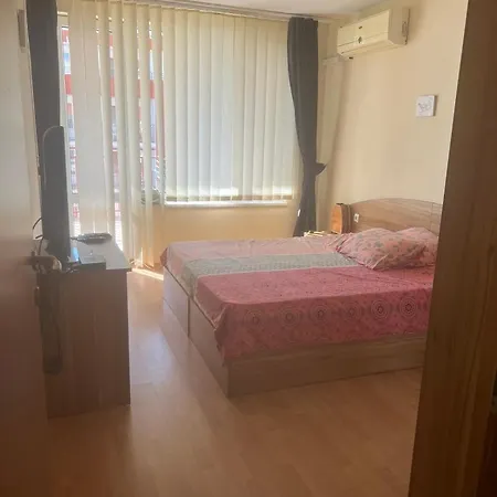 Марина Вю, Форт Нокс Apartment Sweti Wlas